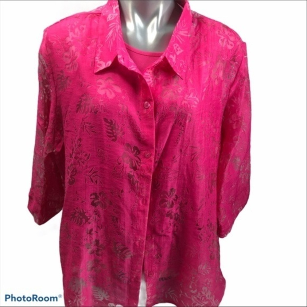 𝅺💥💥 SALE! 5 / $25 💥💥 Salon Studio pink 2-piece set: tank top and shirt